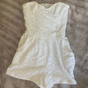 F21// Strapless Sweetheart Romper✨